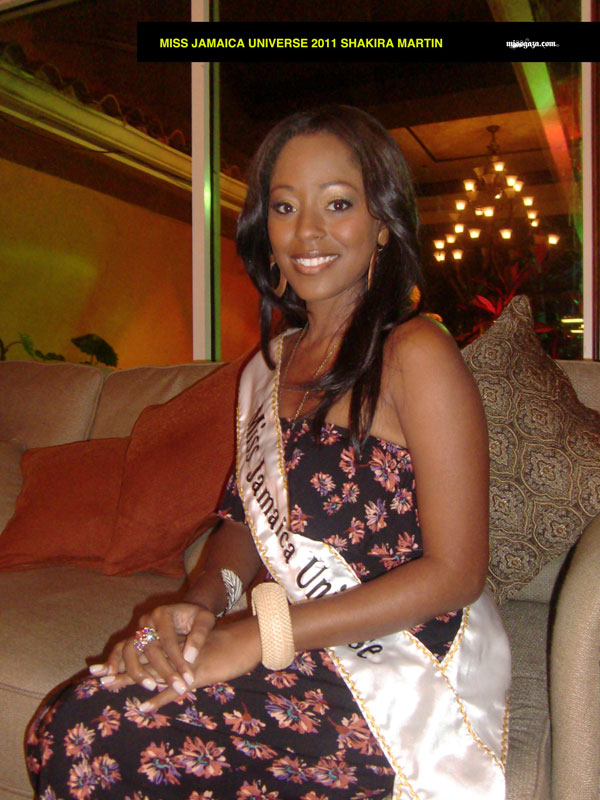 Miss Jamaica Universe 2011 toy drive