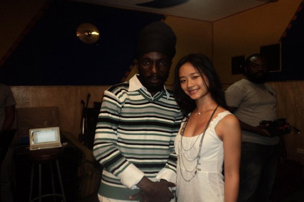 Sizzla Kalonjii Unplugged and Acustic with Jessica Yap