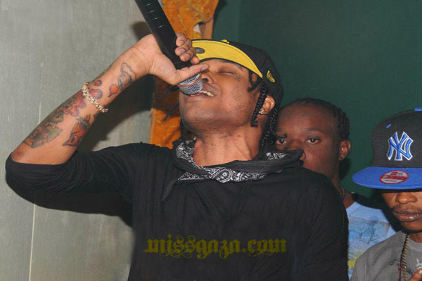 tommy lee some bwoy