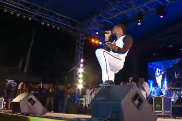 busy signal live sting jamaica 2012