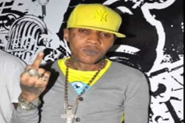 <strong>Vybz Kartel’s Trial: Cop Admits There Are Criminals In The Jamaican Police Force FEB 6 2014</strong>