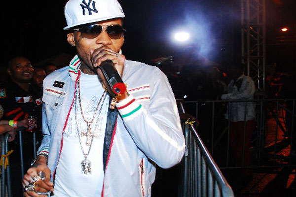 <strong>Vybz Kartel Latest News: Trial Stalled & Delayed Before Verdict [March 3 2014]</strong>