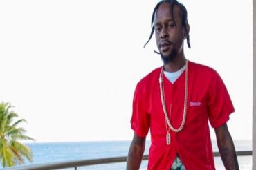 <strong>Jamaican Dancehall Artist Popcaan Having “Good Times” With Coca Cola</strong>